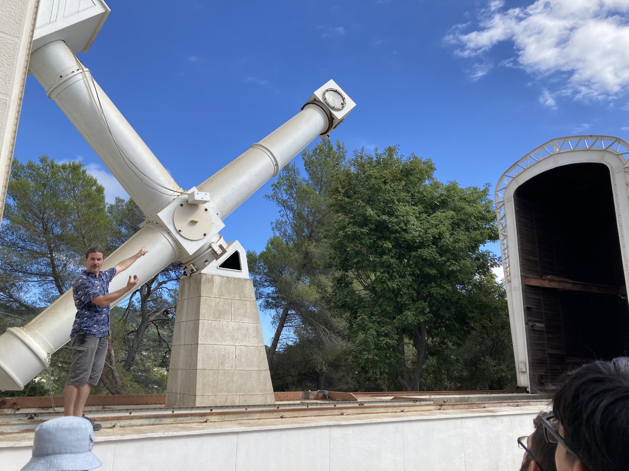 L'&eacute;quateur coud&eacute; (with Beno&icirc;t Carry, one of the guides)